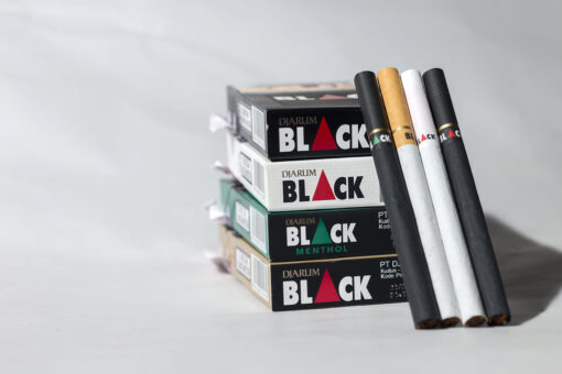 djarum black clove cigarettes kretek series